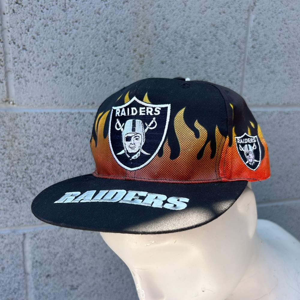 New rare vintage Las Vegas raiders flame nfl teamOakland raiders NWT black hat